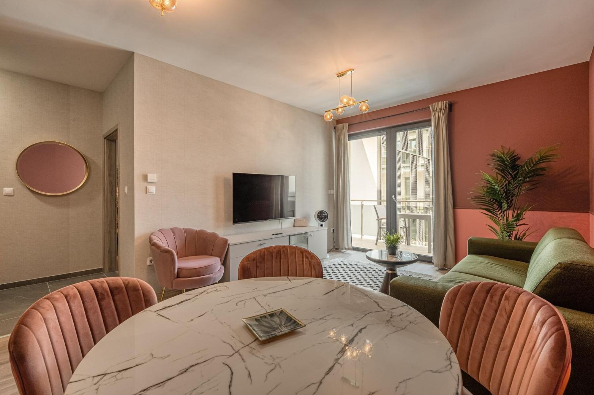 Apartamento Luxury W Balcony Next To Andrassy Road