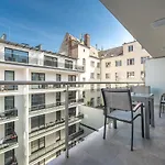 Luxury Condo W Balcony Next To Andrassy Road