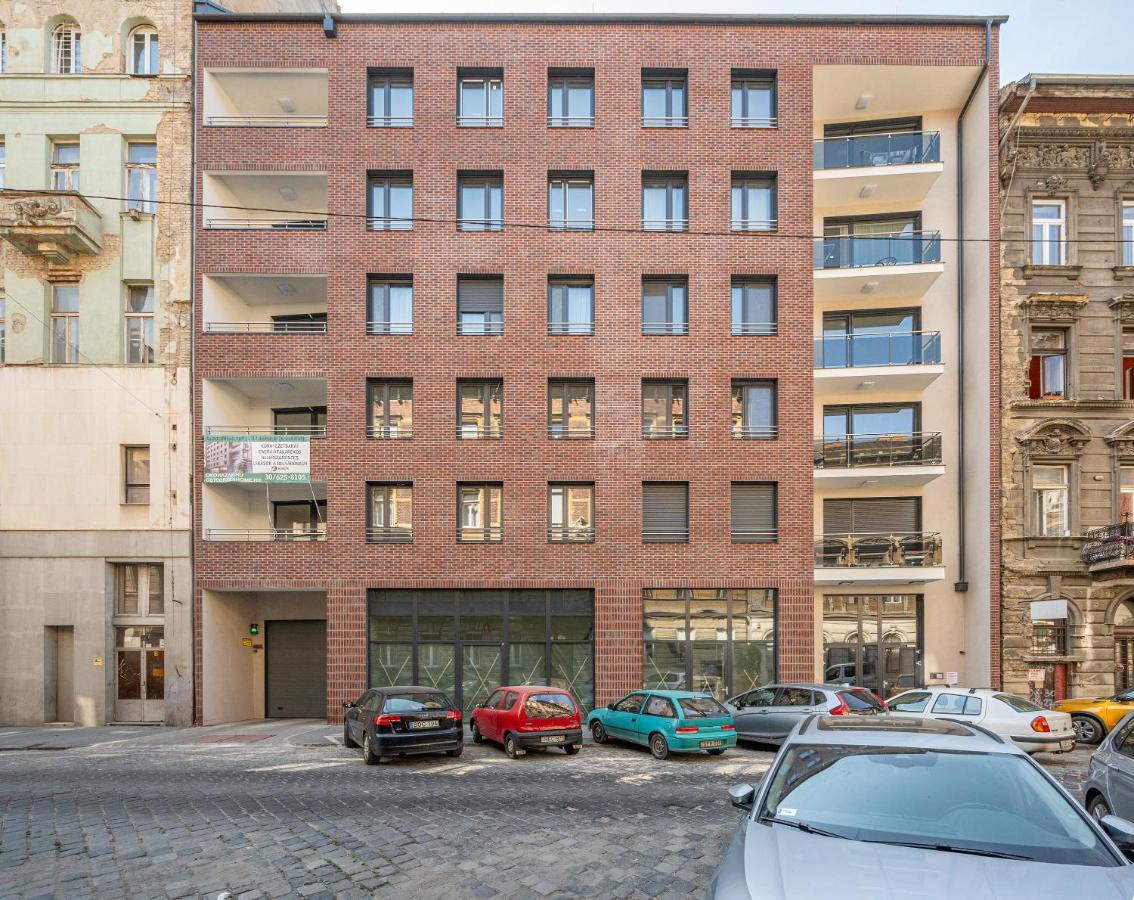 Luxury W Balcony Next To Andrassy Road *