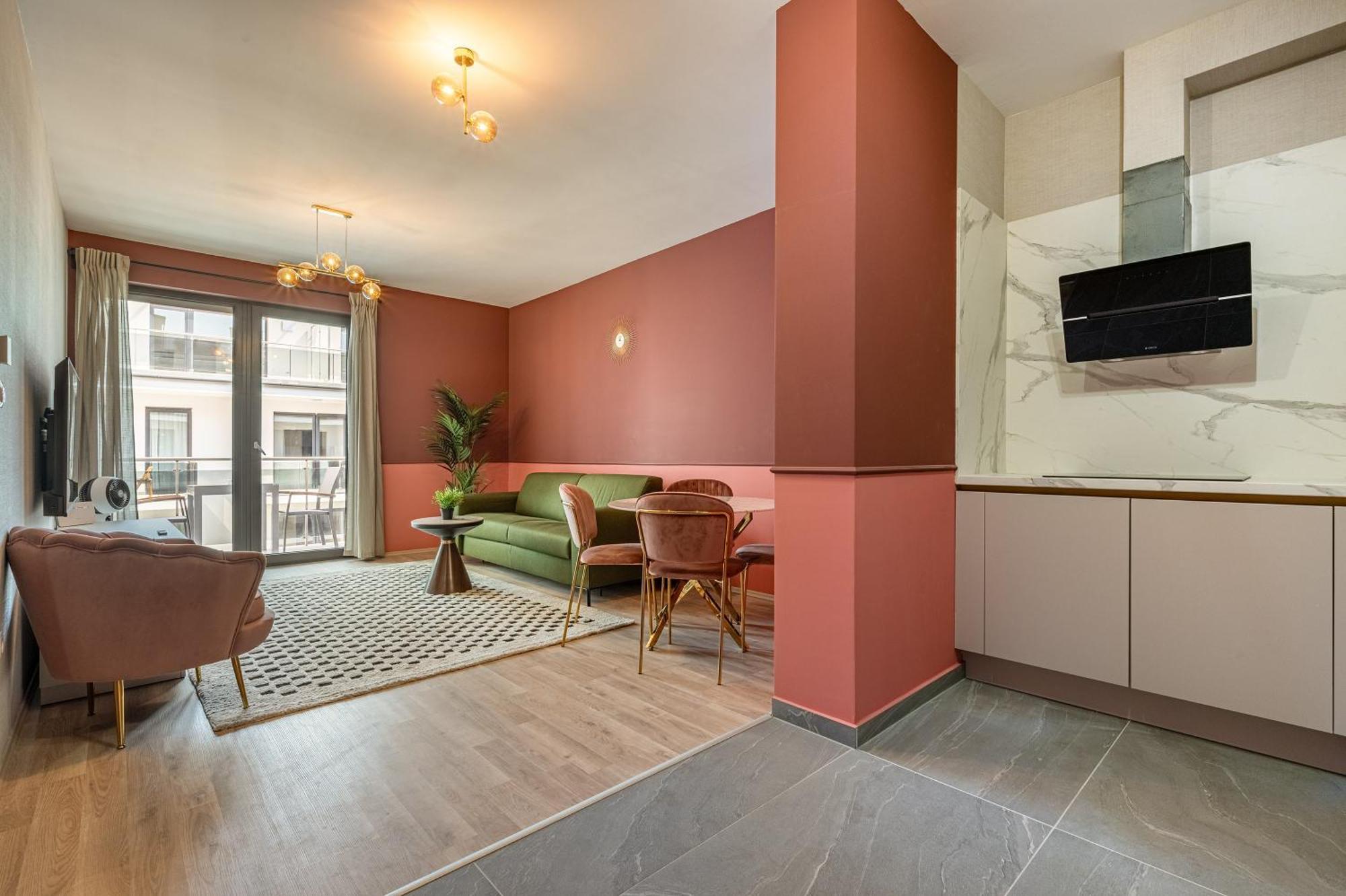 Luxury W Balcony Next To Andrassy Road Apartment